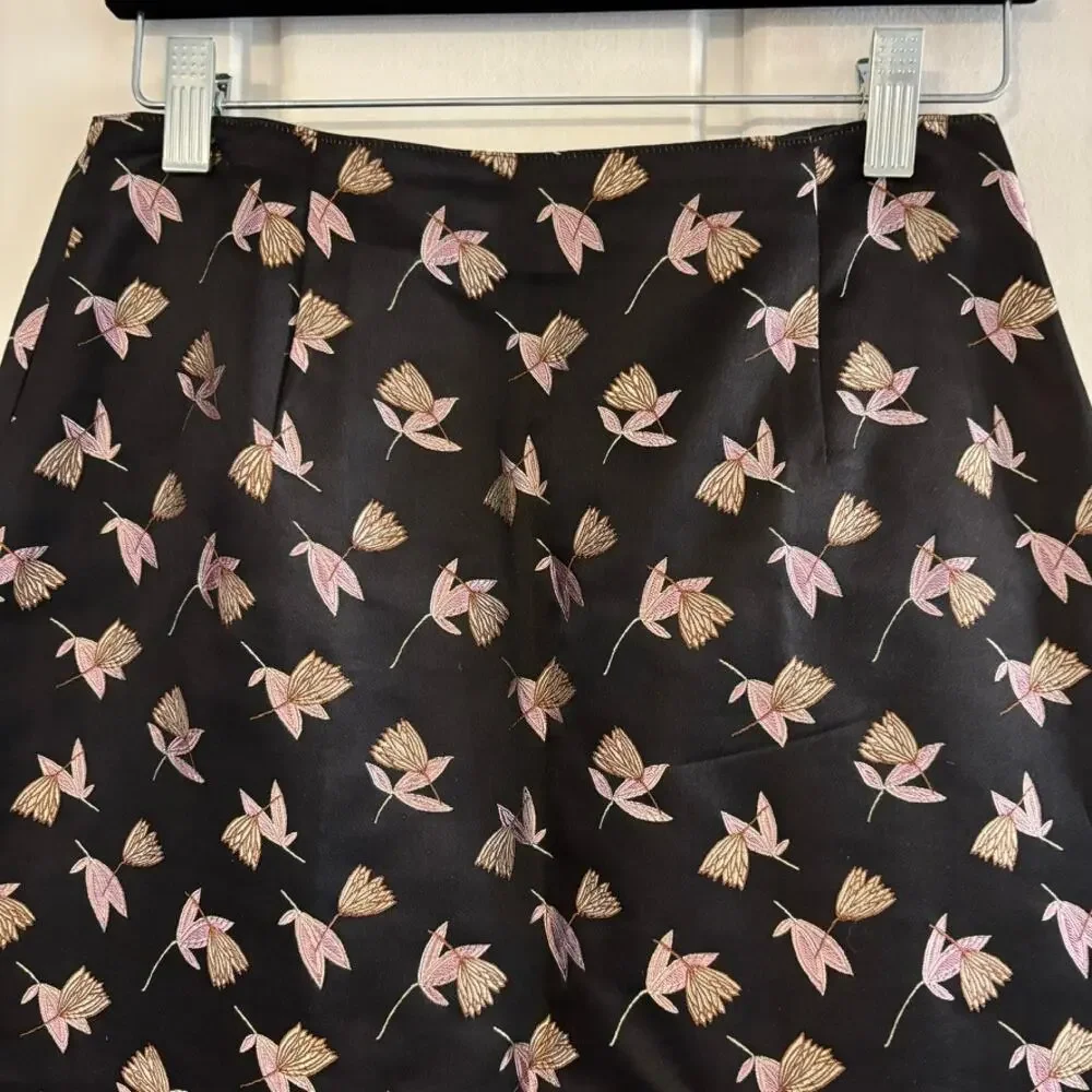 Silk Box Black Pink Floral Skirt Size 6 Silk Blend Side Slit Midi